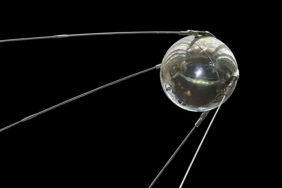sputnik-the-first-satellite